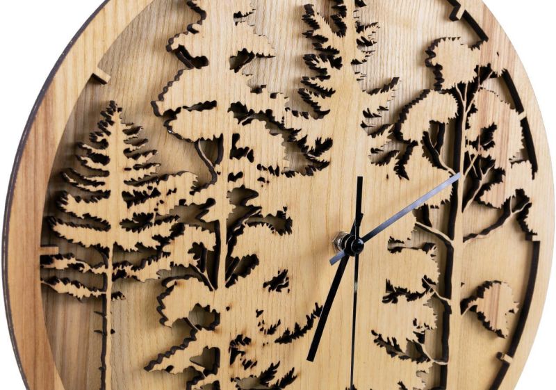 Wanduhr "Waldliebe"