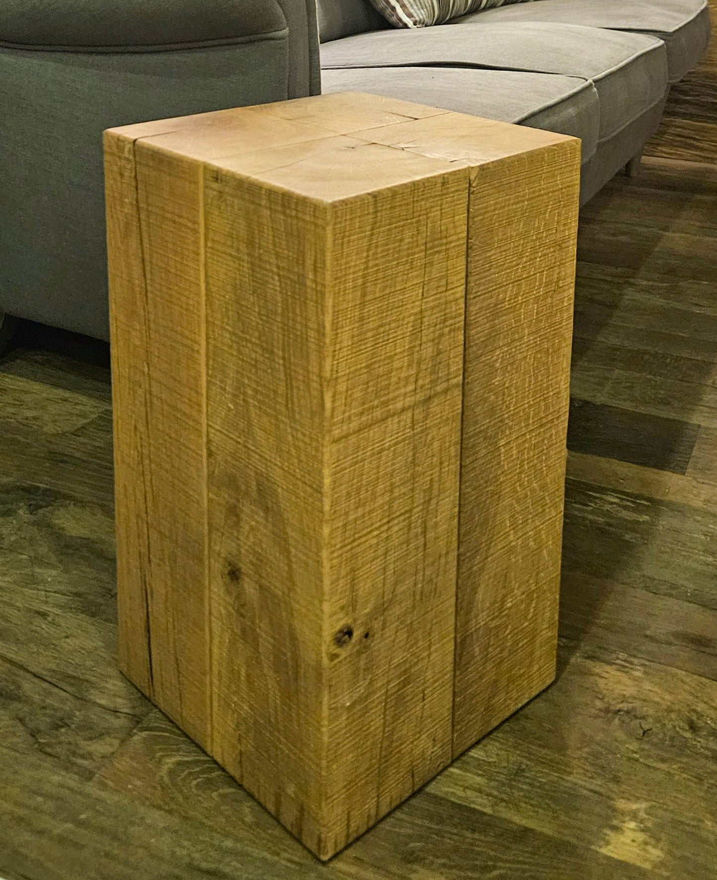 Eichen Klötze - Beistelltisch, Dekohocker, Couchbuttler
