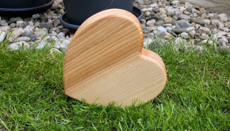 Herzen aus Esche "Herzilein"