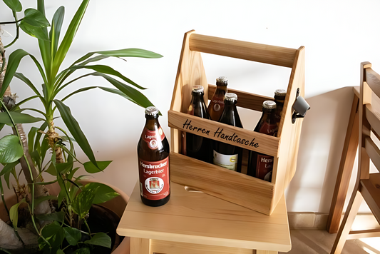 Herrenhandtasche Holz – Lustiger Flaschenträger für 6 Bierflaschen mit Flaschenöffner & Magnet | Originelles Geschenk für Männer, Vatertag & Geburtstag