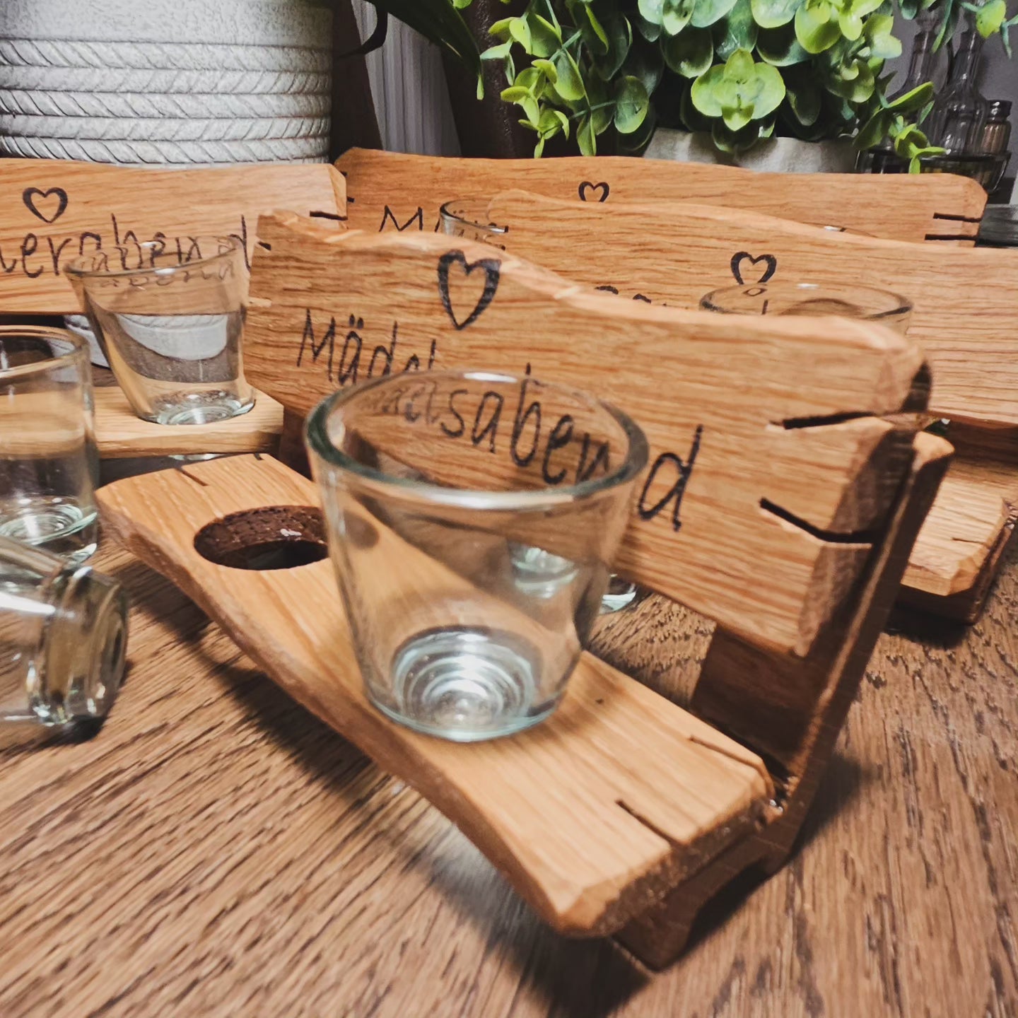 Eiche Schnapsbänke - Lustiges Geschenk *PERSONALISIERBAR*