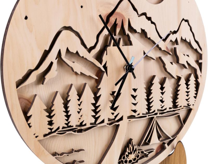 Wanduhr "Campinglife"