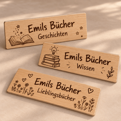 Bücherordnung – Personalisierte Bücherkisten-Schilder im 3er-Set, Produktansicht; digitale Gestaltungsvisualisierung