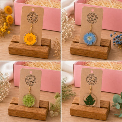 Handgemachte Ohrringe mit echten Blumen – Resin Schmuck aus Deutschland – 3er Set inkl. Eichenholz Nutleiste – Damen Ohrhänger – Geschenk für Frauen - Wood - 24