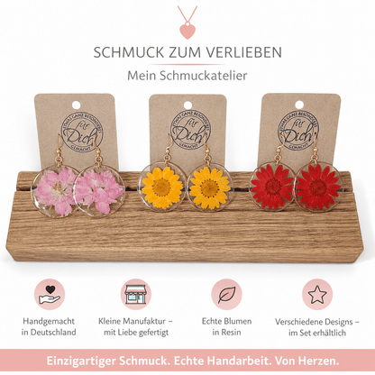 Handgemachte Ohrringe mit echten Blumen – Resin Schmuck aus Deutschland – 3er Set inkl. Eichenholz Nutleiste – Damen Ohrhänger – Geschenk für Frauen - Wood - 24