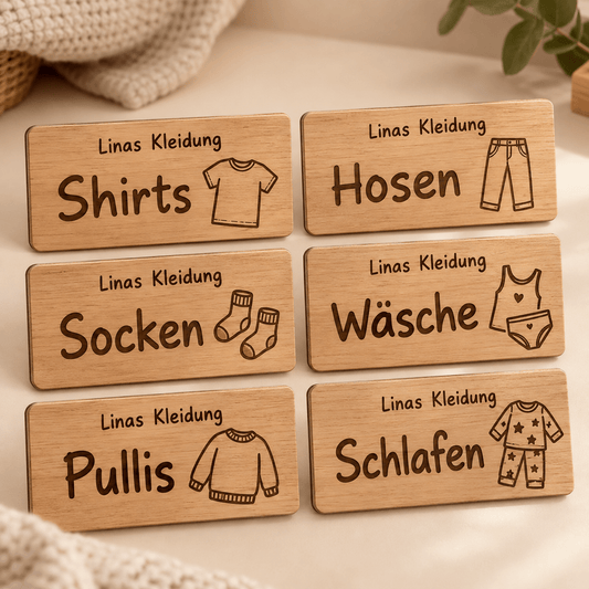 Kleiderordnung – Personalisierte Schrank-Schilder im 6er-Set, Produktansicht; digitale Gestaltungsvisualisierung