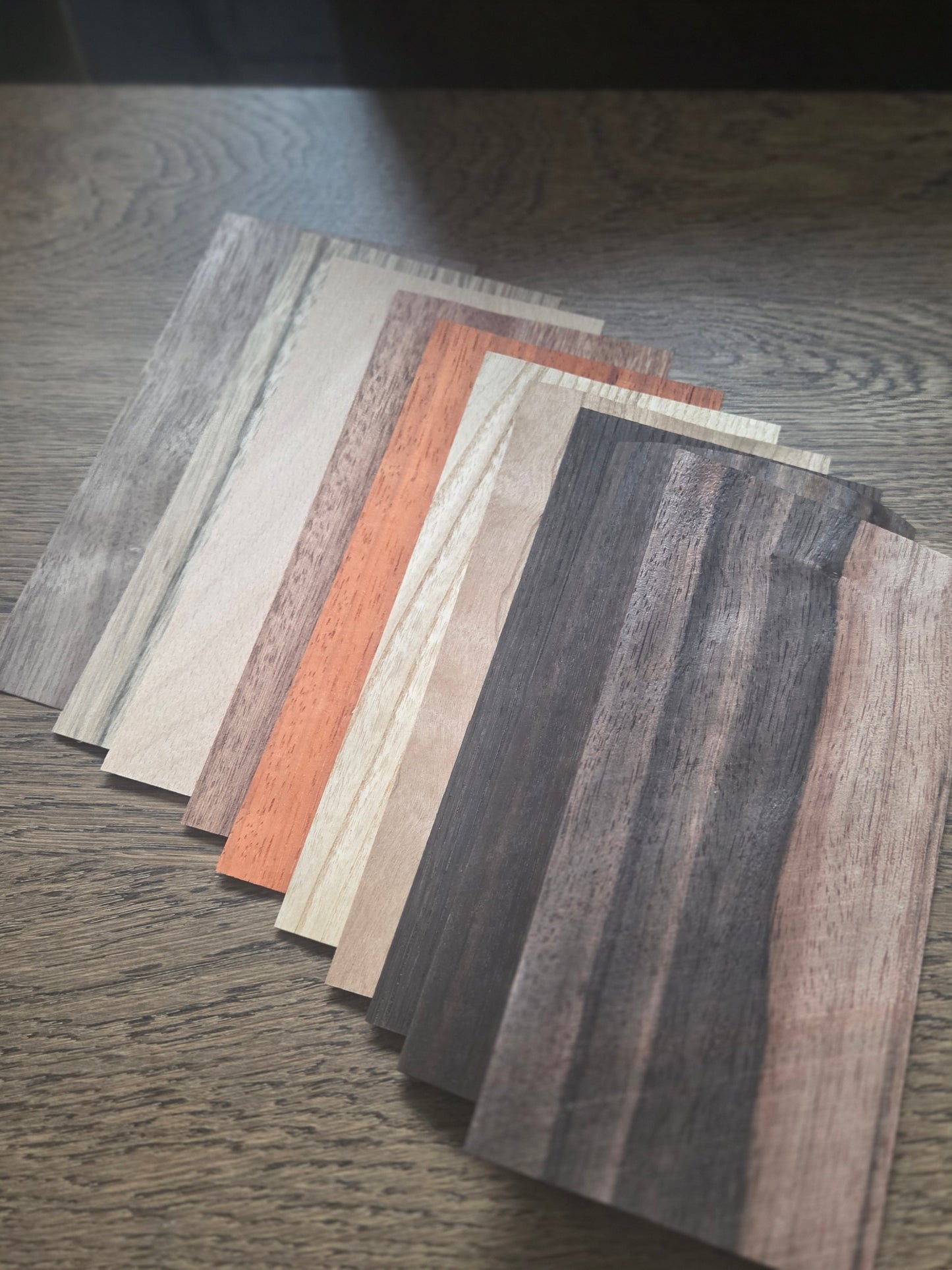 10x Echtholz Furnier 20x10 cm | 0,4 mm Furnier Mix | Holz zum Lasern | Bastelholz | Intarsien | Holzschmuck DIY | Modellbau