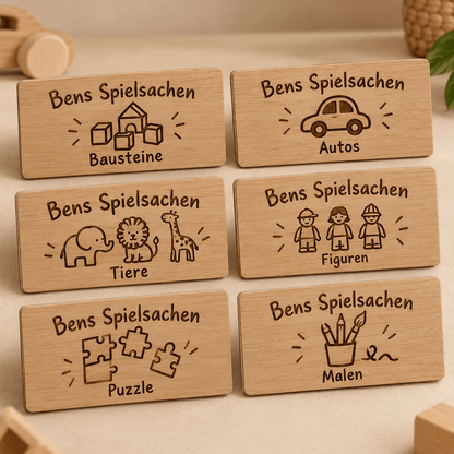 Spielzeugordnung – Personalisierte Kistenschilder im 6er-Set, Produktansicht; digitale Gestaltungsvisualisierung