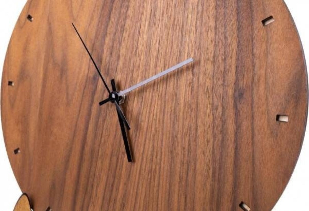 Wanduhr "Eleganto" *PERSONALISIERBAR* - Woodequipment24