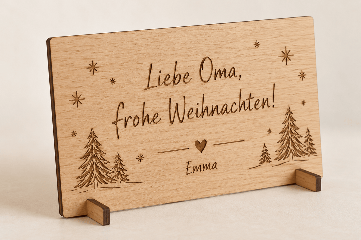 Weihnachtsbrief – Gravierte Grußkarte mit Standfuß – Produktansicht mit Beispielgestaltung