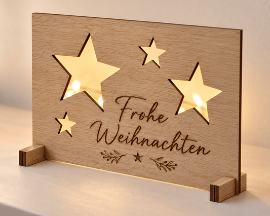 Weihnachtslichtkulisse – Dekoschild für eine vorhandene LED-Lichterkette – Produktansicht mit Beispielgestaltung