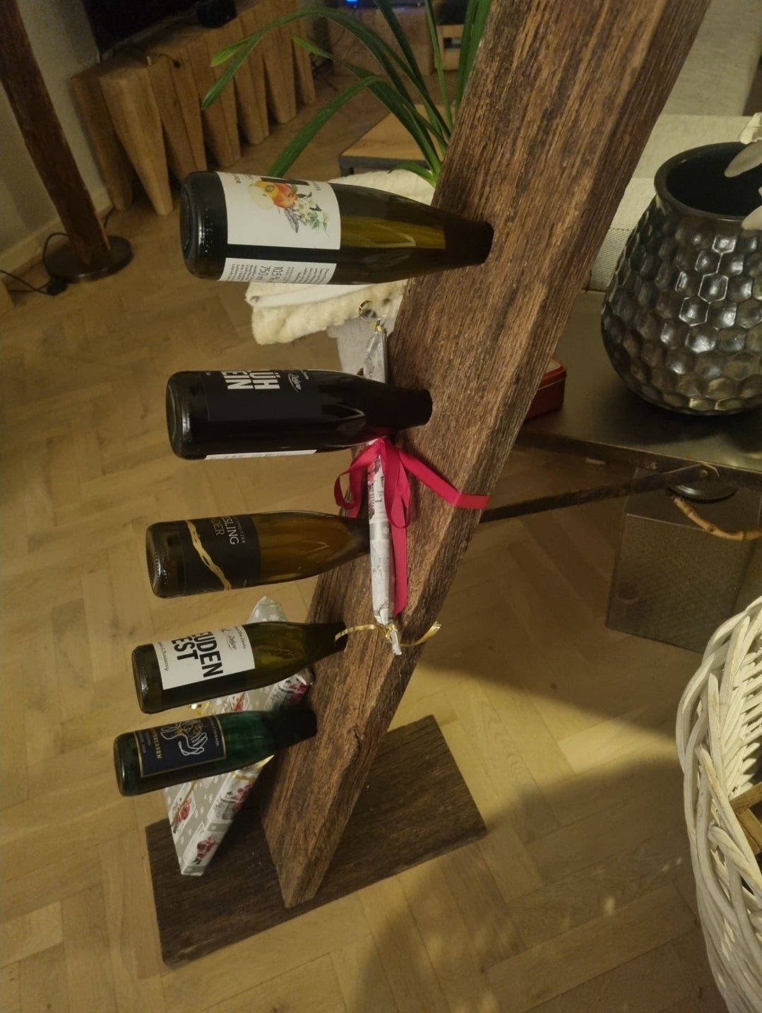 Weinständer "Viwo" aus Eichen - Altholzbalken - Woodequipment24