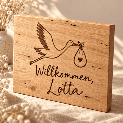 Willkommensgruß – Personalisiertes Baby-Willkommensschild, Gravur und Holzdetail; digitale Gestaltungsvisualisierung